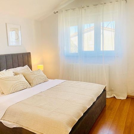 Luxury Apartments Vanessa, نجيفيش المظهر الخارجي الصورة