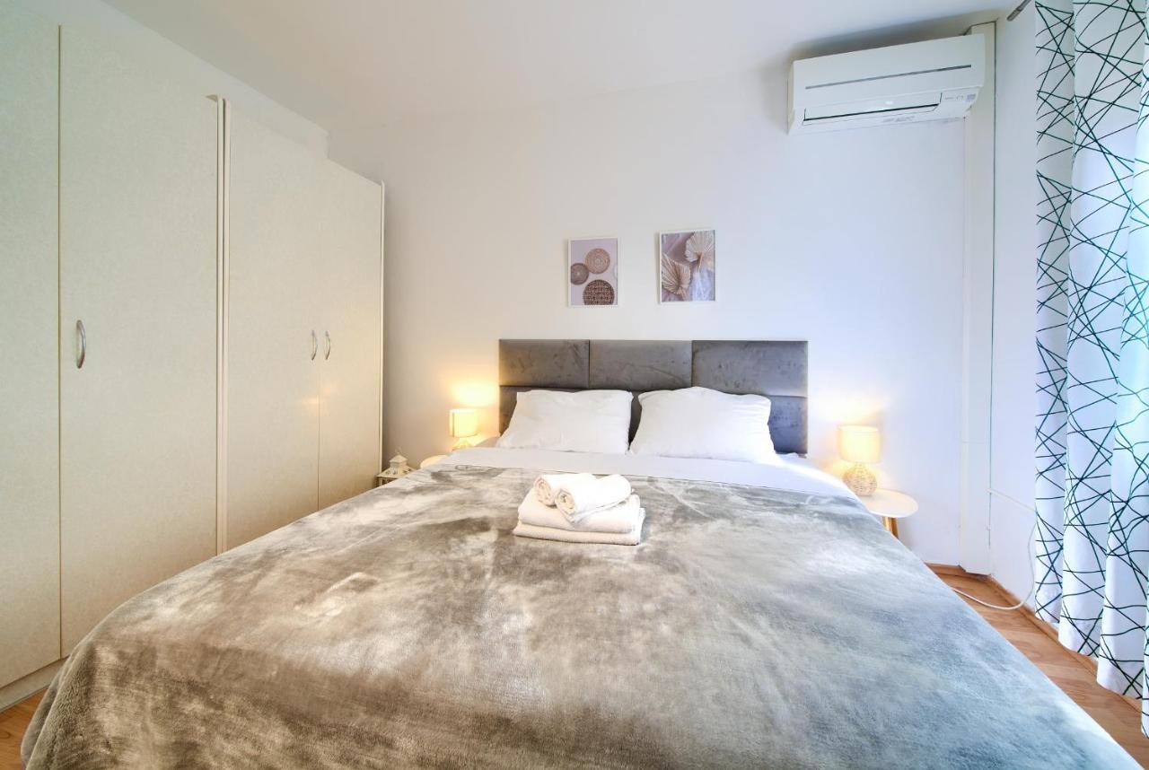 Luxury Apartments Vanessa, نجيفيش المظهر الخارجي الصورة
