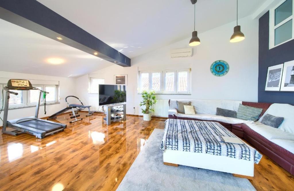 Luxury Apartments Vanessa, نجيفيش المظهر الخارجي الصورة